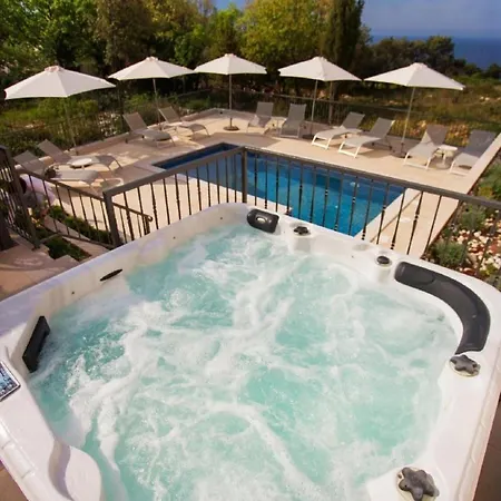 Luka's - ''no.10'' Gallery Studio With Balcony And... * Cavtat