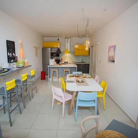 Luka's - ''no.10'' Gallery Studio With Balcony And... *