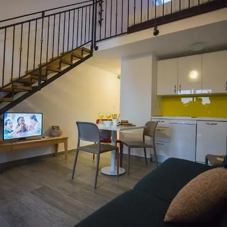 Appartement Luka's - ''no.10'' Gallery Studio With Balcony And...